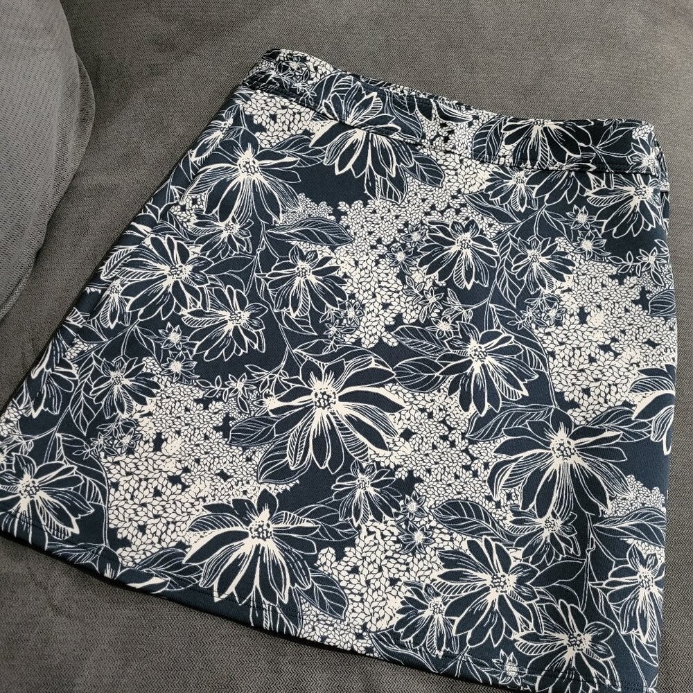 Abercrombie & Fitch Neoprene Wrap Skirt BLUE PATTERN XS